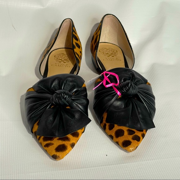 Vince Camauto Leopard Print Shoes - Picture 2 of 5